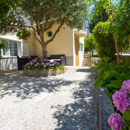 Lägenhet Marica I Ivo 2